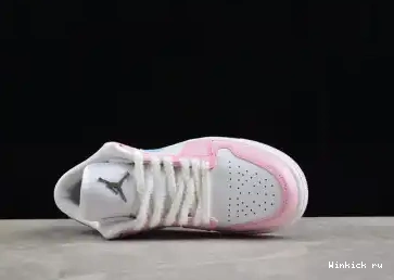 Low Jordan 1 0513